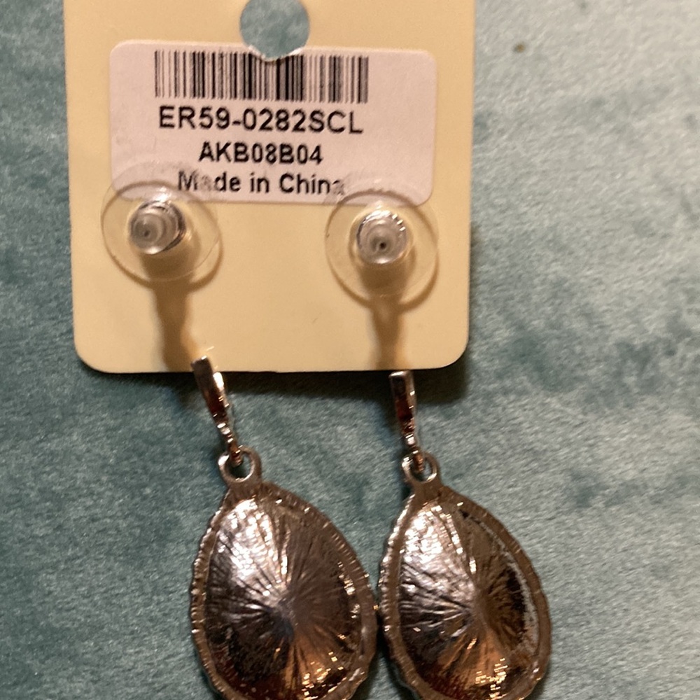 Silver rhinestone Drop Earrings - Picture 4 of 4